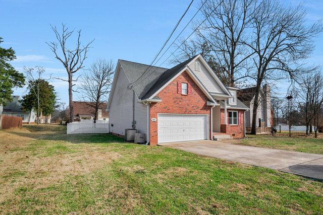 1002 Seven Oaks Blvd, Smyrna, TN 37167