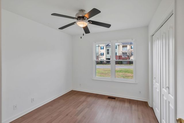 1002 Seven Oaks Blvd, Smyrna, TN 37167