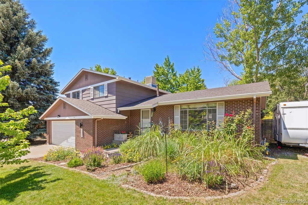 8229 Estes Court, Arvada, CO 80005