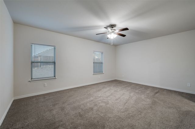 9813 Autumn Leaves, Aubrey, TX 76227