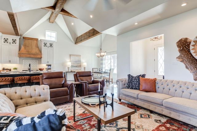 1307 Buckingham Avenue, Wolfforth, TX 79382