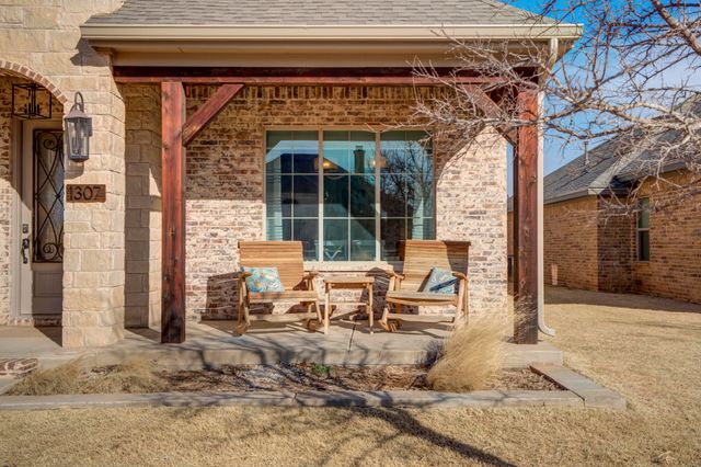 1307 Buckingham Avenue, Wolfforth, TX 79382