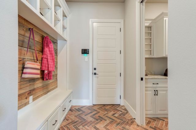 1307 Buckingham Avenue, Wolfforth, TX 79382