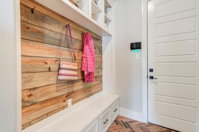 1307 Buckingham Avenue, Wolfforth, TX 79382