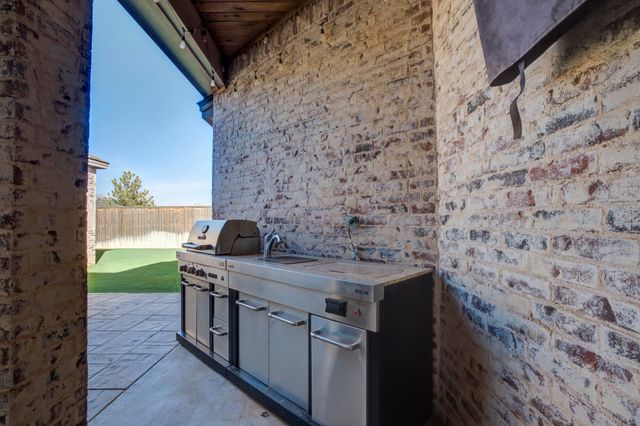 1307 Buckingham Avenue, Wolfforth, TX 79382