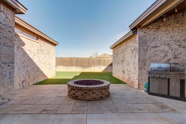 1307 Buckingham Avenue, Wolfforth, TX 79382