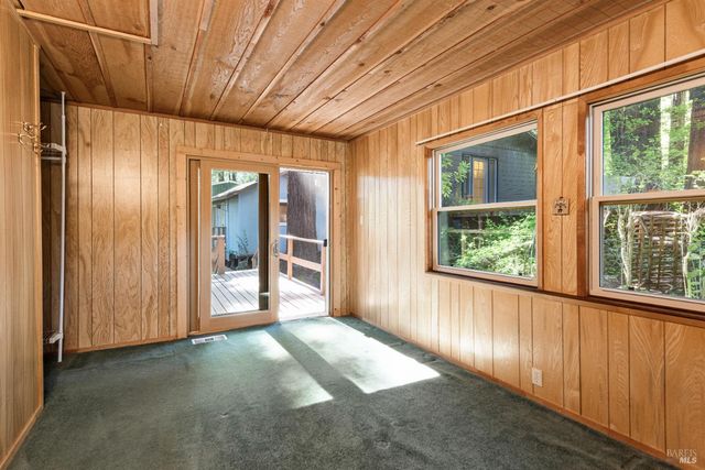 14529 Redwood Ln, Guerneville, CA 95446