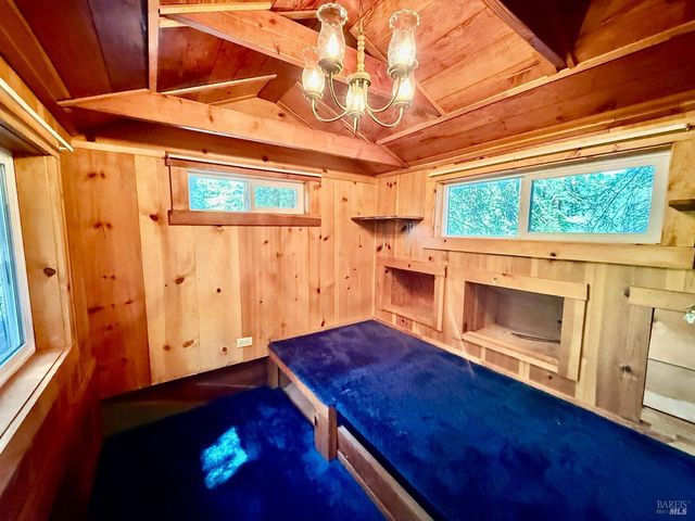 14529 Redwood Ln, Guerneville, CA 95446