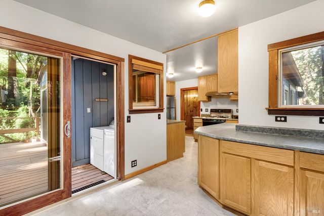 14529 Redwood Ln, Guerneville, CA 95446