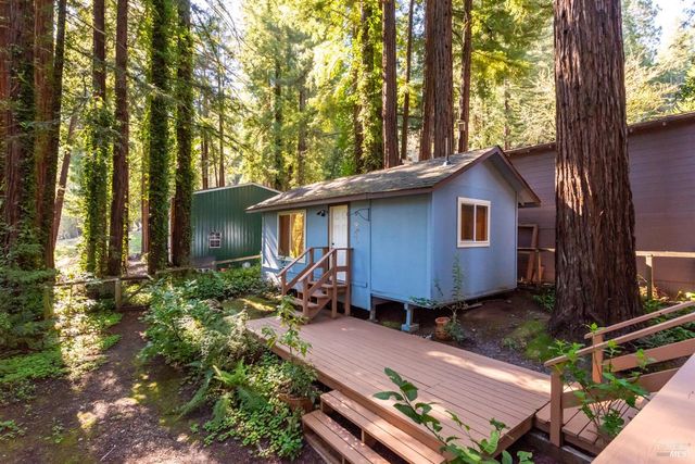 14529 Redwood Ln, Guerneville, CA 95446