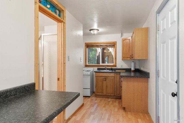 14529 Redwood Ln, Guerneville, CA 95446