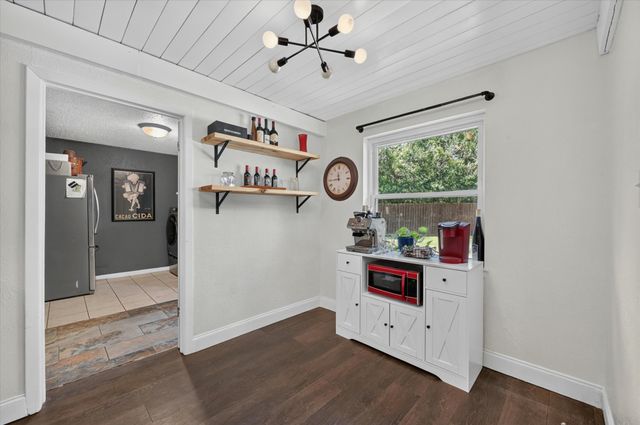 8920 Kincaid Drive, Benbrook, TX 76116