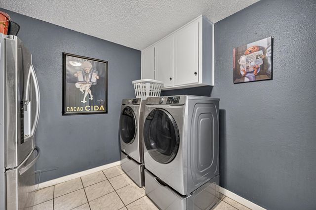 8920 Kincaid Drive, Benbrook, TX 76116