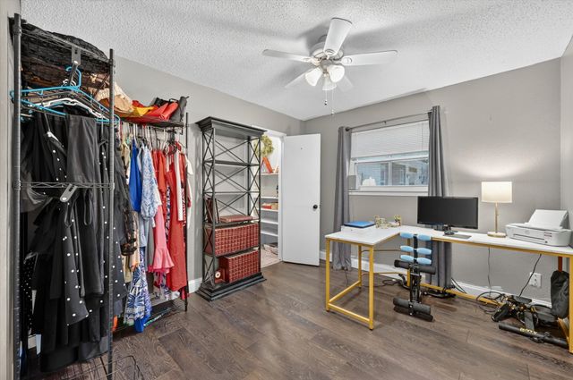 8920 Kincaid Drive, Benbrook, TX 76116