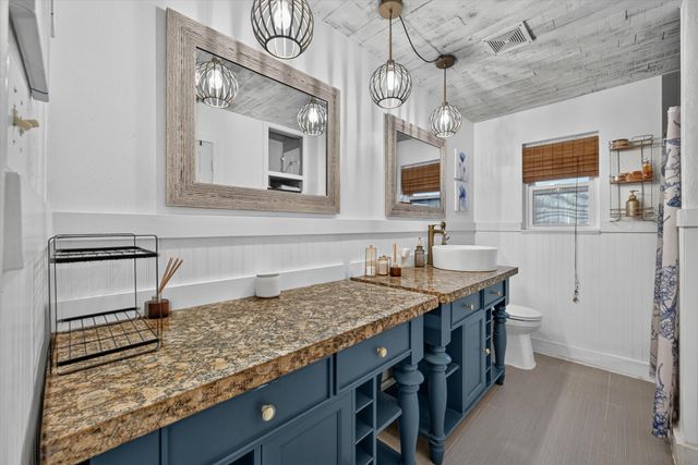 8920 Kincaid Drive, Benbrook, TX 76116