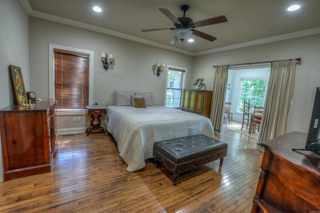 150 Heatherwood Drive, Hot Springs, AR 71913