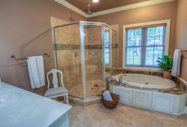 150 Heatherwood Drive, Hot Springs, AR 71913