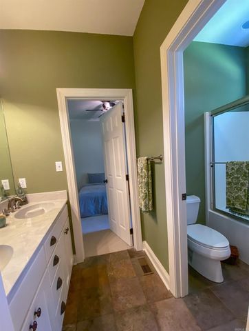 150 Heatherwood Drive, Hot Springs, AR 71913