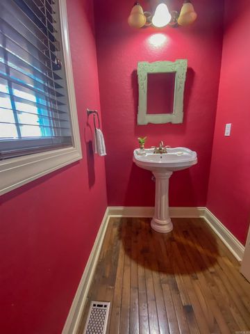 150 Heatherwood Drive, Hot Springs, AR 71913