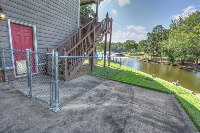 150 Heatherwood Drive, Hot Springs, AR 71913