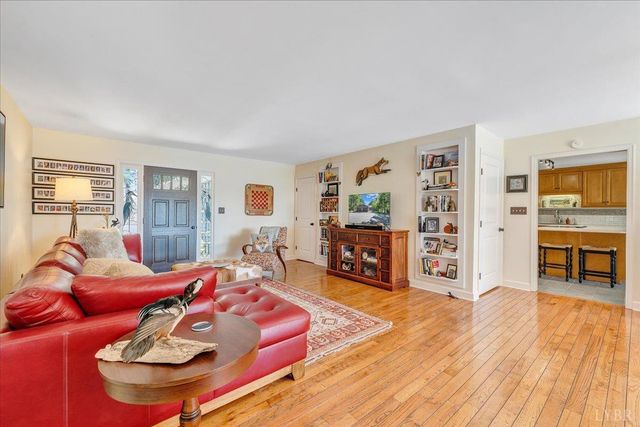 154 Key Lakewood Drive, Moneta, VA 24121