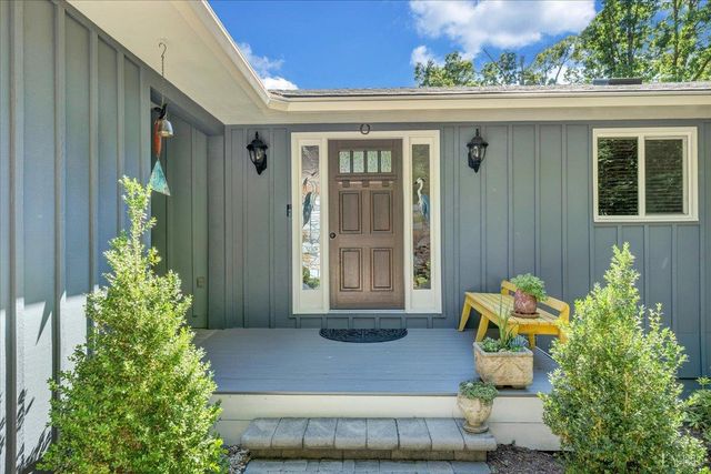 154 Key Lakewood Drive, Moneta, VA 24121