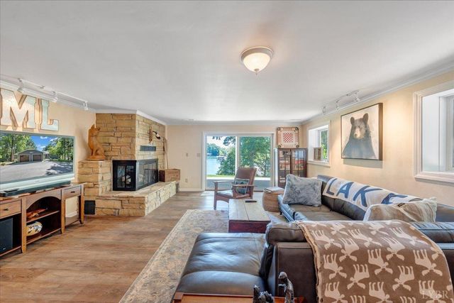 154 Key Lakewood Drive, Moneta, VA 24121
