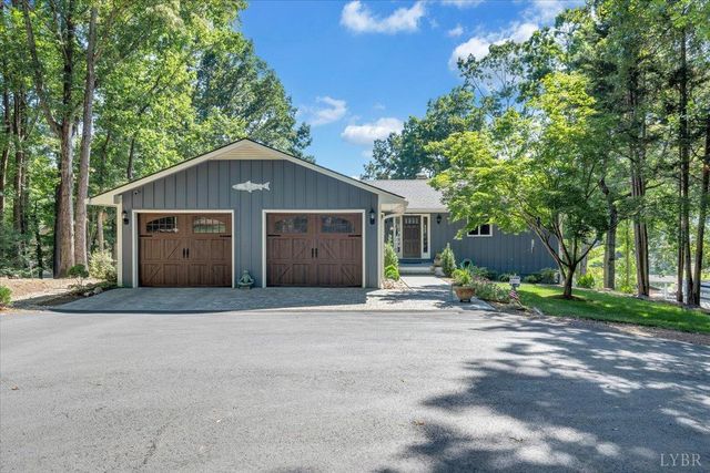154 Key Lakewood Drive, Moneta, VA 24121