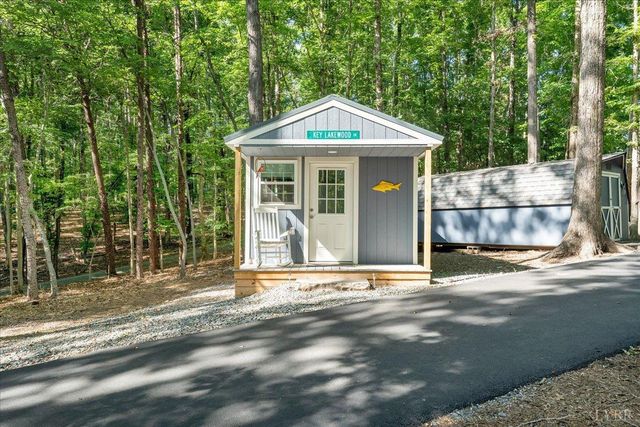 154 Key Lakewood Drive, Moneta, VA 24121
