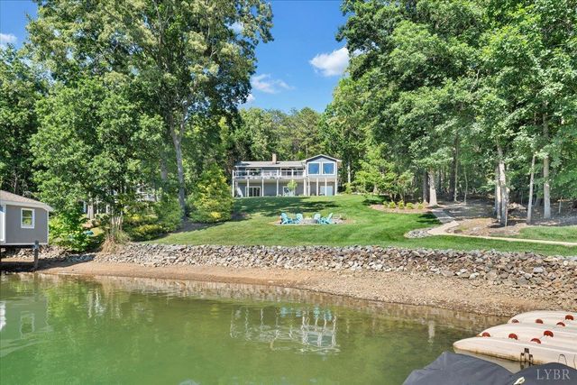 154 Key Lakewood Drive, Moneta, VA 24121