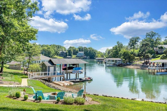 154 Key Lakewood Drive, Moneta, VA 24121