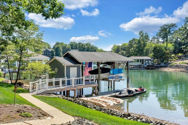 154 Key Lakewood Drive, Moneta, VA 24121