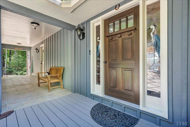 154 Key Lakewood Drive, Moneta, VA 24121