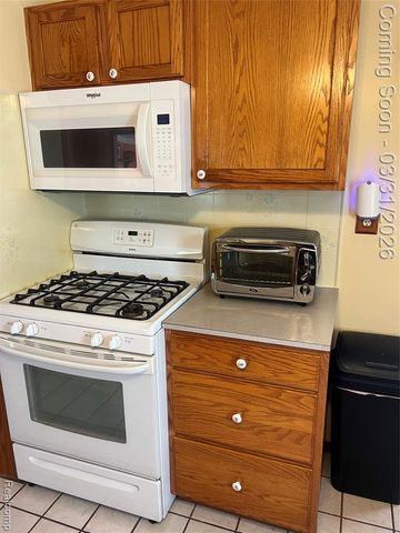 20408 Saint Francis Street, Livonia, MI 48152