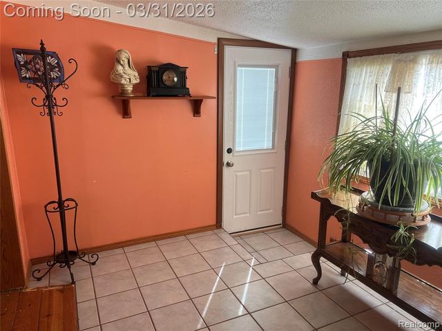 20408 Saint Francis Street, Livonia, MI 48152