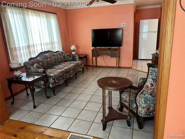 20408 Saint Francis Street, Livonia, MI 48152