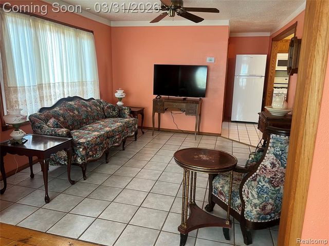 20408 Saint Francis Street, Livonia, MI 48152