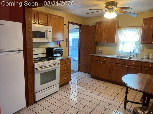 20408 Saint Francis Street, Livonia, MI 48152