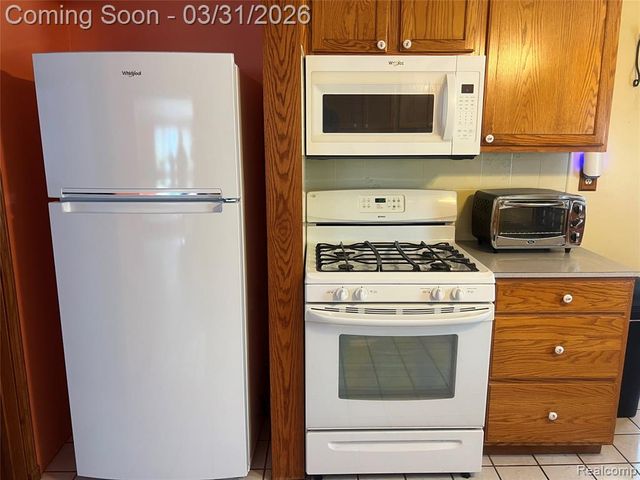 20408 Saint Francis Street, Livonia, MI 48152