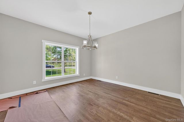 21 Harcourt Cosman Drive, Newburgh, NY 12550