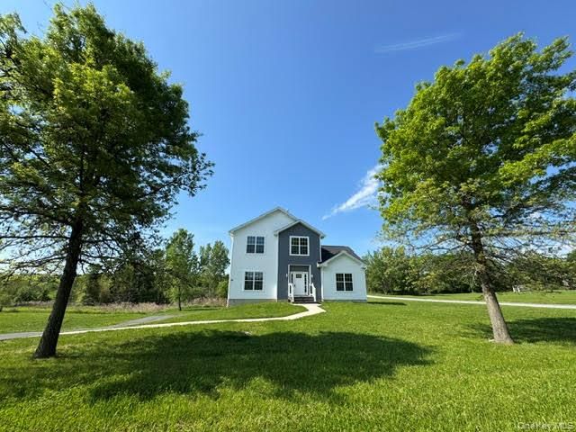 21 Harcourt Cosman Drive, Newburgh, NY 12550