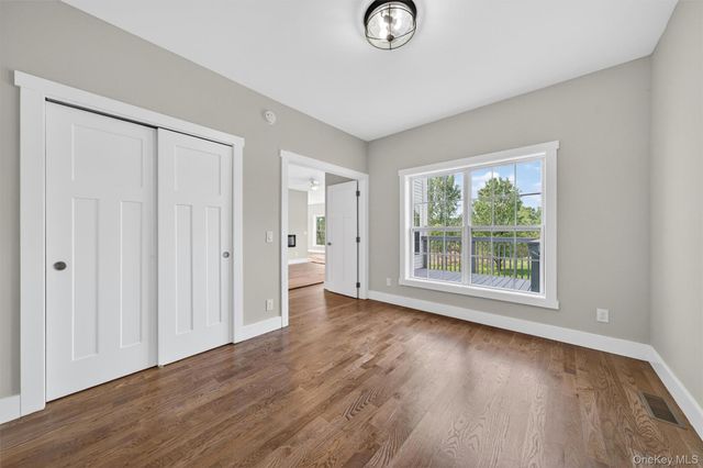 21 Harcourt Cosman Drive, Newburgh, NY 12550