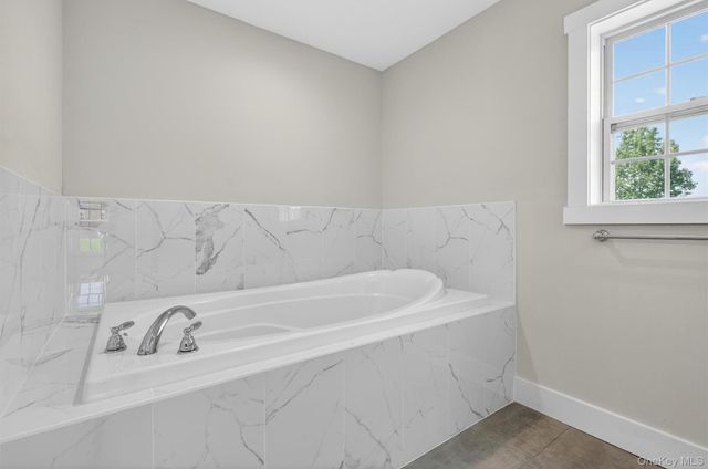 21 Harcourt Cosman Drive, Newburgh, NY 12550