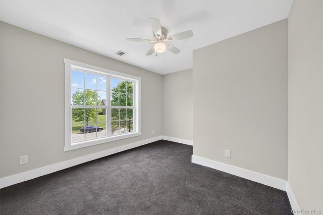 21 Harcourt Cosman Drive, Newburgh, NY 12550