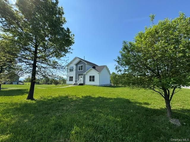 21 Harcourt Cosman Drive, Newburgh, NY 12550