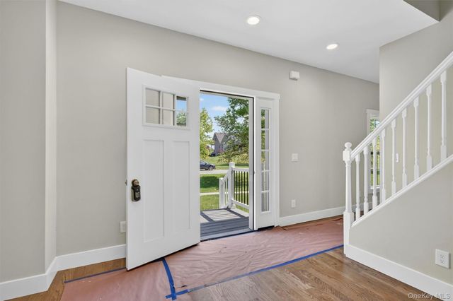 21 Harcourt Cosman Drive, Newburgh, NY 12550