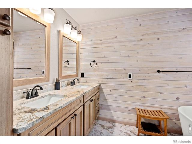 4601 Twin Peaks Court, Loveland, CO 80537