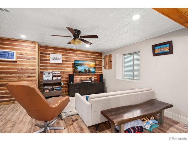 4601 Twin Peaks Court, Loveland, CO 80537