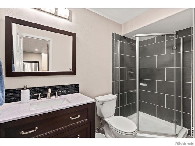 4601 Twin Peaks Court, Loveland, CO 80537