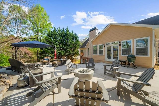 2638 Waters Edge Drive, Gainesville, GA 30504